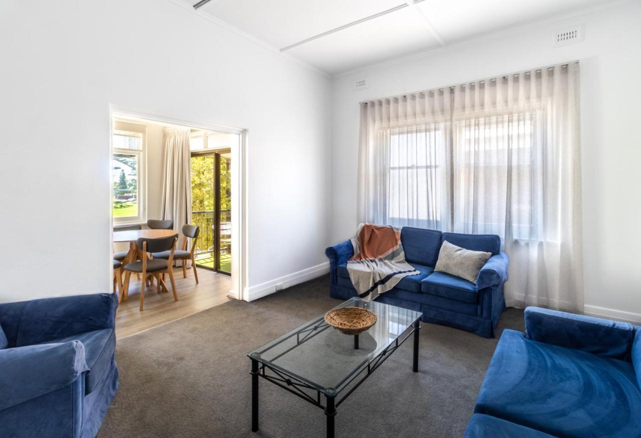 Bayview Apartments Glenelg Adelaide Buitenkant foto