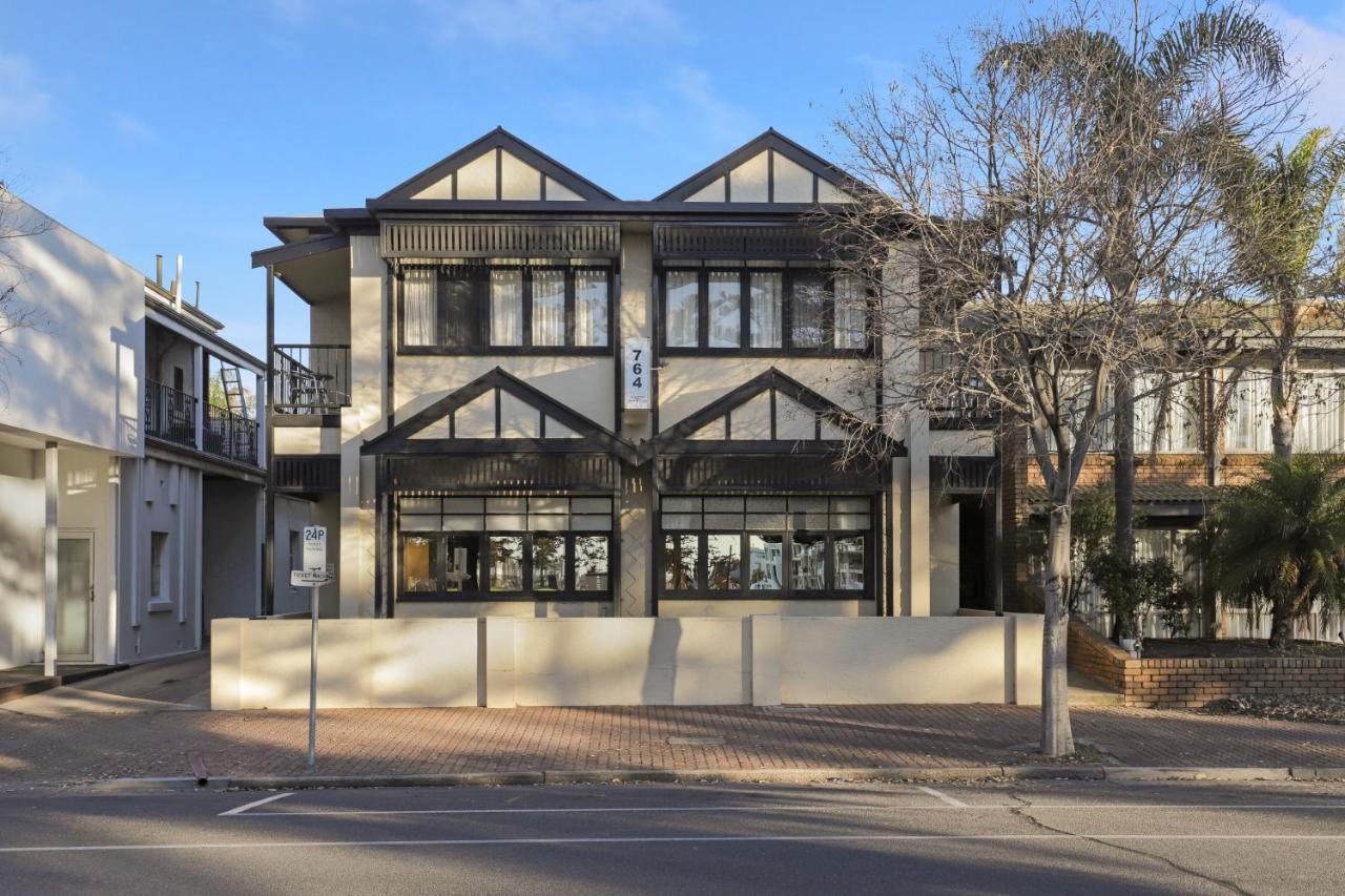 Bayview Apartments Glenelg Adelaide Buitenkant foto